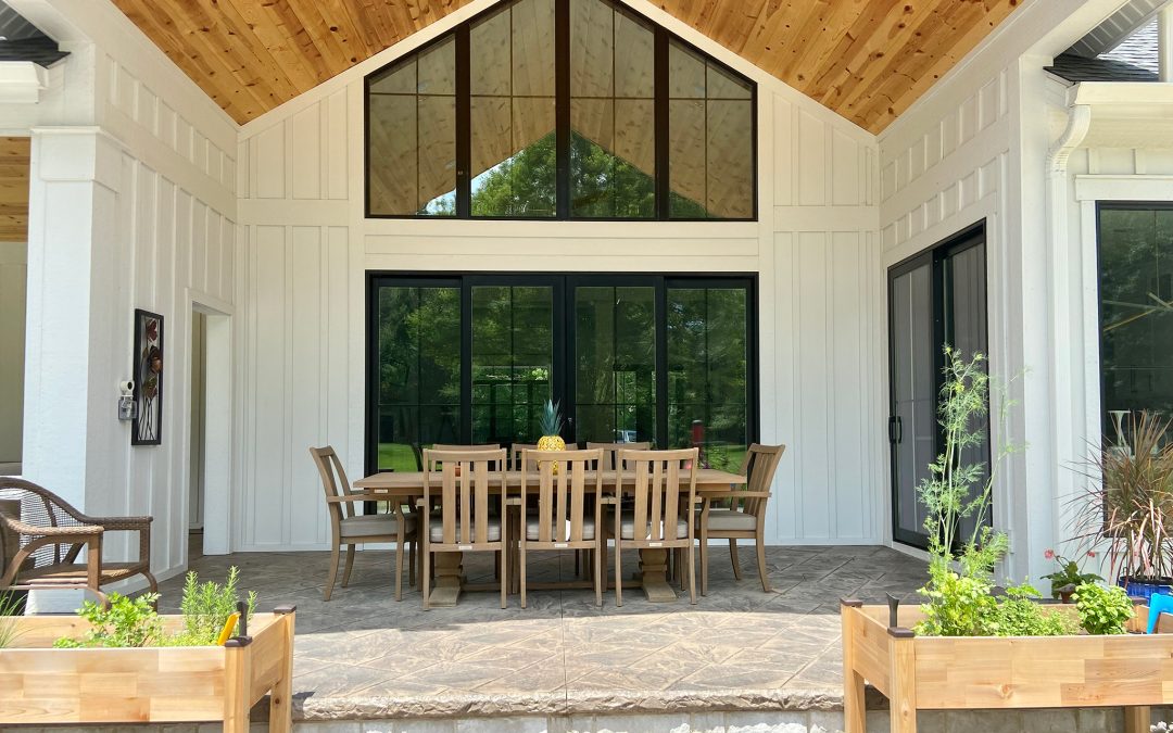 Outside the Studio – Alissa’s Fabulous Outdoorsy Home